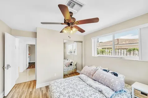 2298 NE 2nd Avenue Boca Raton FL 33431
