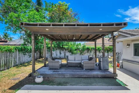 2298 NE 2nd Avenue Boca Raton FL 33431