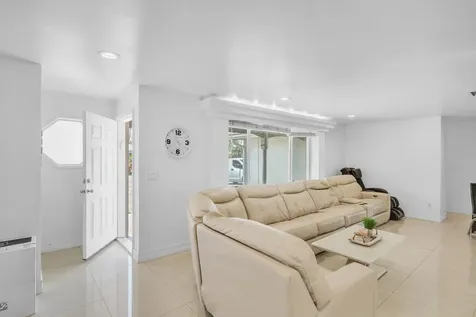 2298 NE 2nd Avenue Boca Raton FL 33431