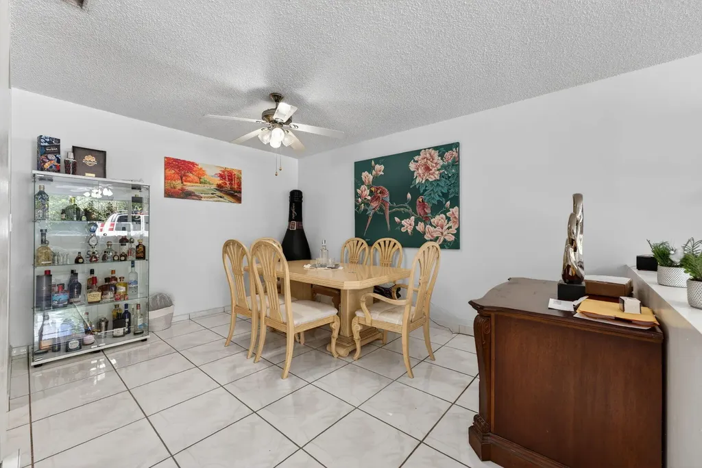 10040 SW 32nd Street Miami FL 33165