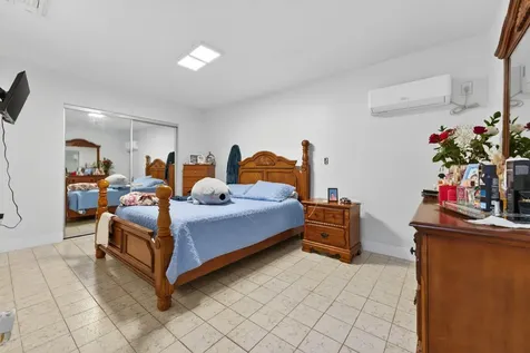 10040 SW 32nd Street Miami FL 33165