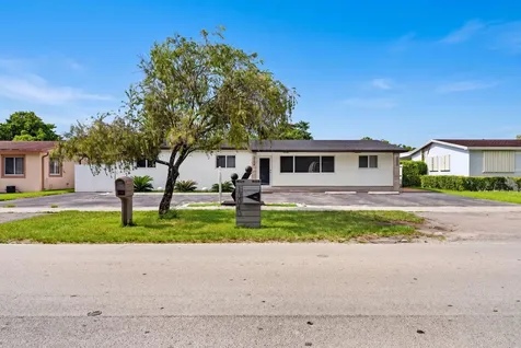 10040 SW 32nd Street Miami FL 33165