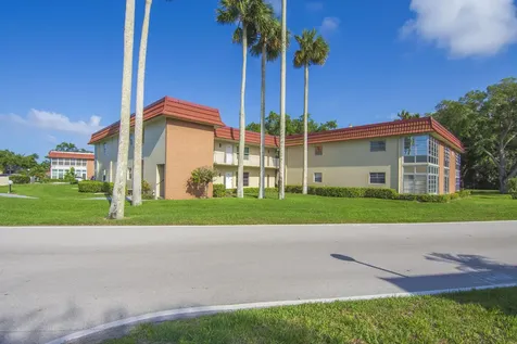 17 Vista Palm Lane Vero Beach FL 32962