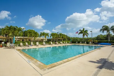 17 Vista Palm Lane Vero Beach FL 32962