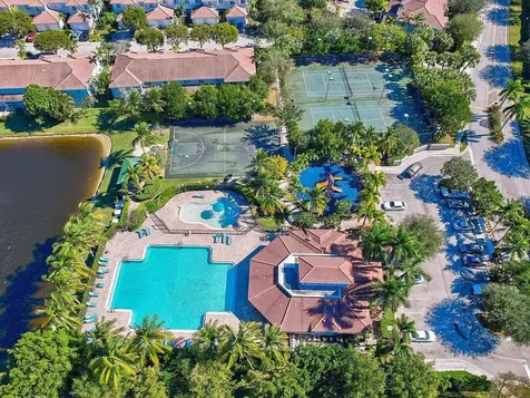 3022 Laurel Ridge Circle Riviera Beach FL 33404