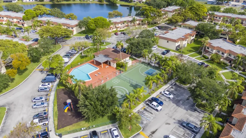 8858 NW 48th Street Sunrise FL 33351
