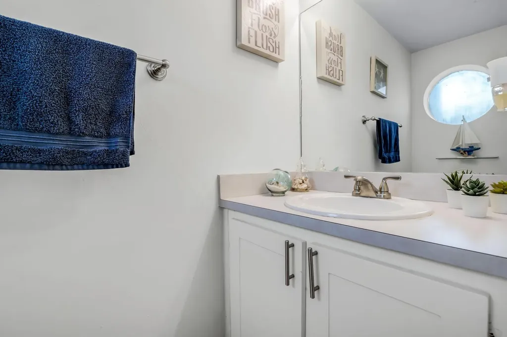 8858 NW 48th Street Sunrise FL 33351