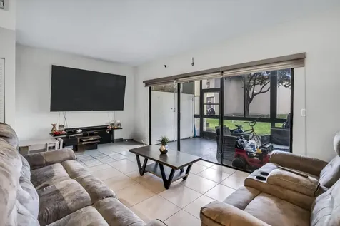 8858 NW 48th Street Sunrise FL 33351