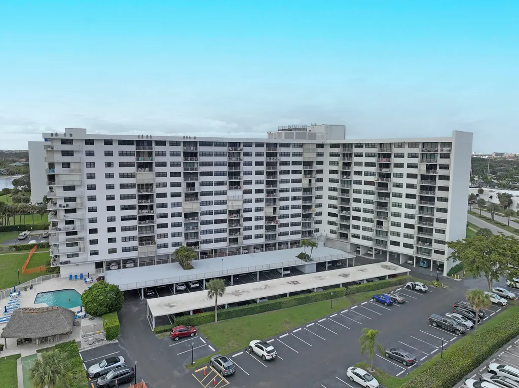 336 Golfview Road North Palm Beach FL 33408