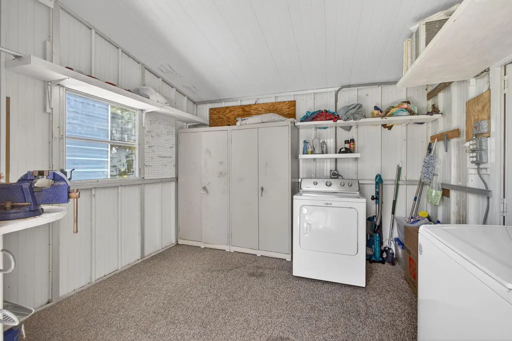 7102 SE Bluebird Circle Hobe Sound FL 33455
