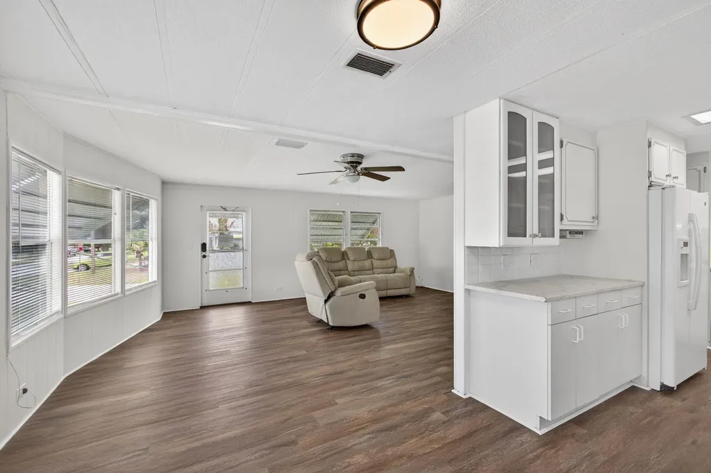 7102 SE Bluebird Circle Hobe Sound FL 33455