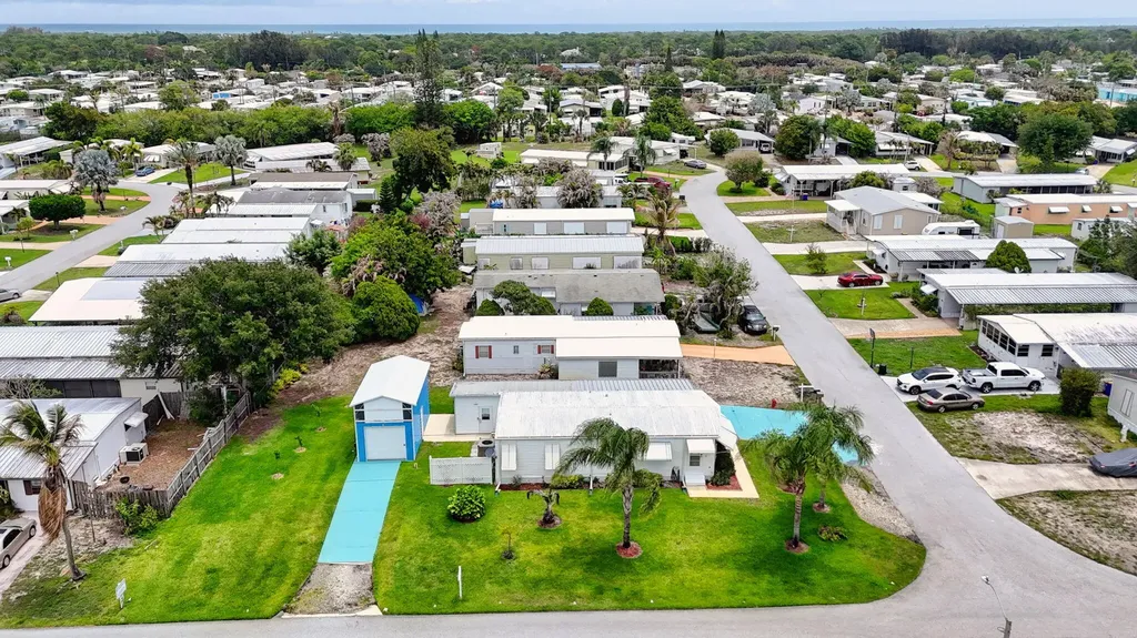 7102 SE Bluebird Circle Hobe Sound FL 33455