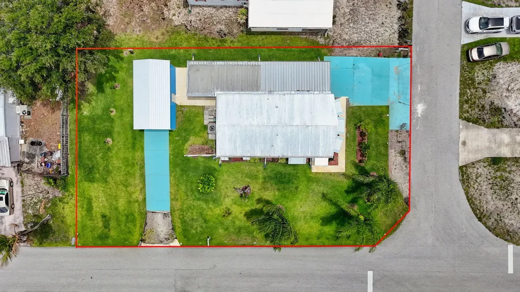 7102 SE Bluebird Circle Hobe Sound FL 33455
