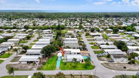 7102 SE Bluebird Circle Hobe Sound FL 33455