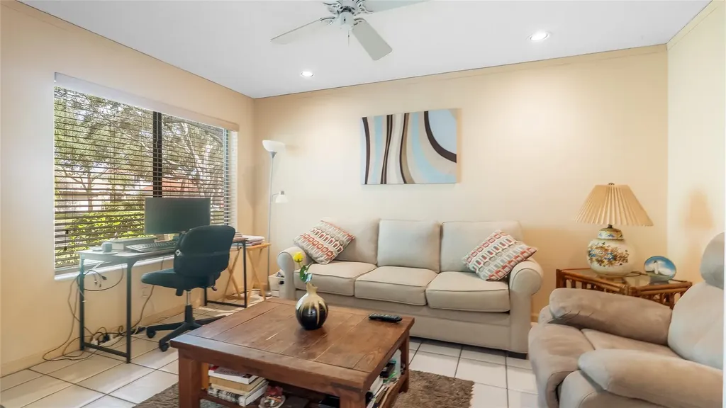 1867 NW 99th Avenue Plantation FL 33322