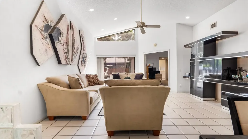 1867 NW 99th Avenue Plantation FL 33322
