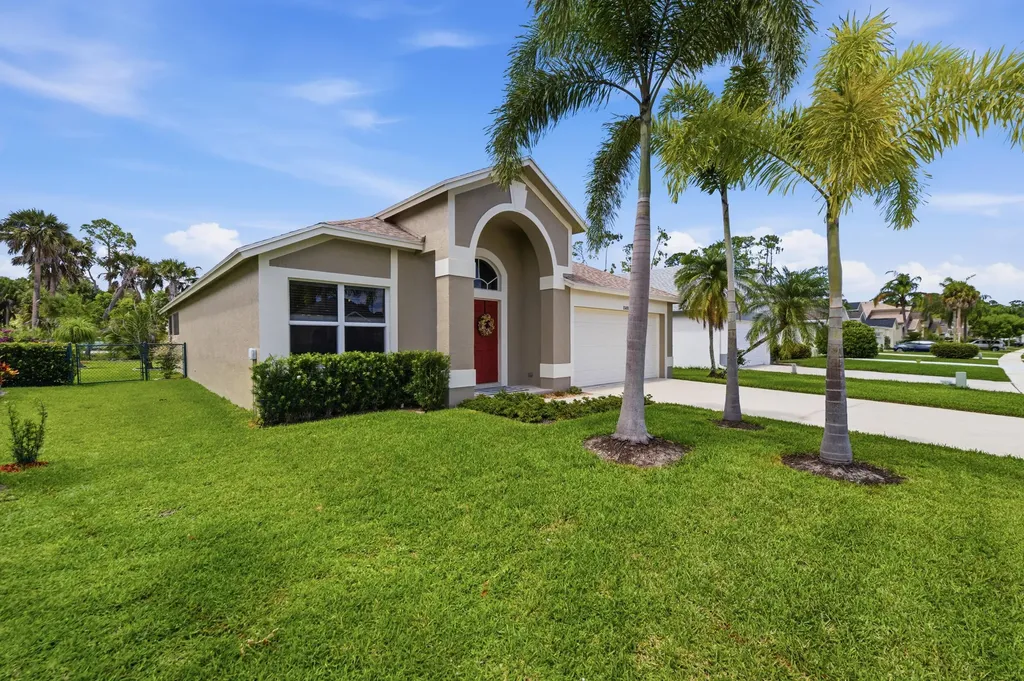 15181 Oak Chase Court Wellington FL 33414