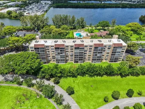 4550 NW 18th Avenue Deerfield Beach FL 33064