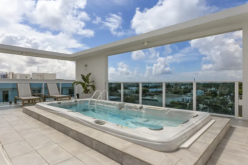 1 S Palmway Lake Worth Beach FL 33460