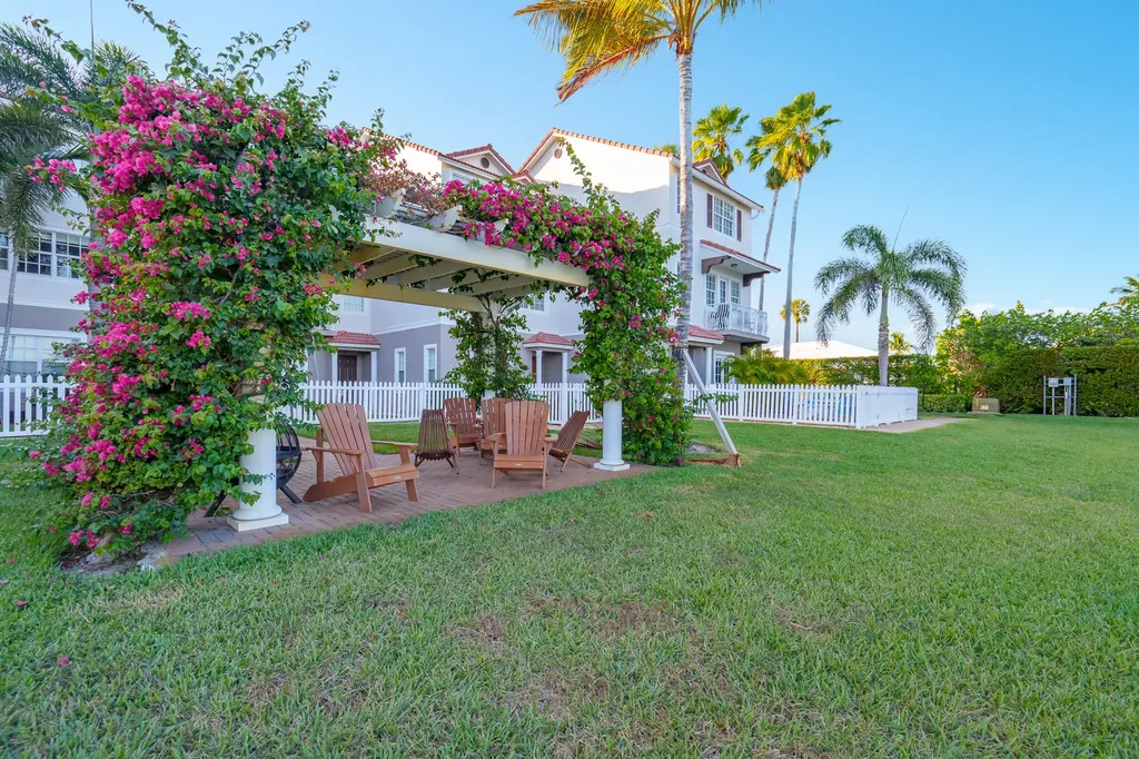 108 Ocean Cay Way Hypoluxo FL 33462