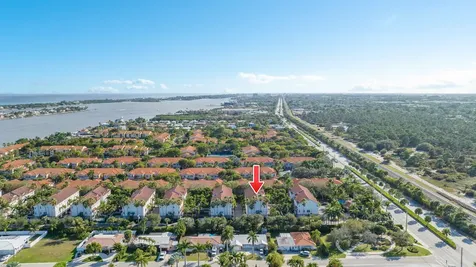 108 Ocean Cay Way Hypoluxo FL 33462