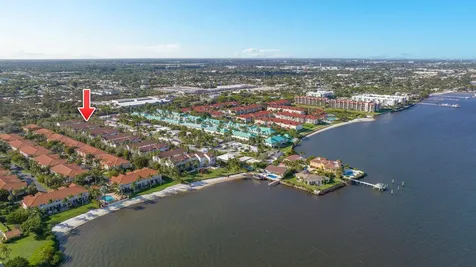 108 Ocean Cay Way Hypoluxo FL 33462