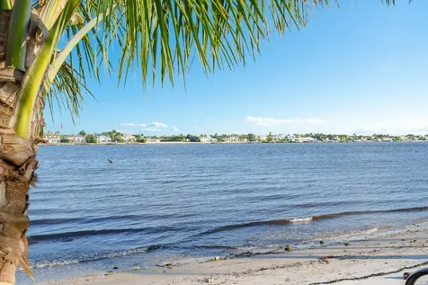 108 Ocean Cay Way Hypoluxo FL 33462
