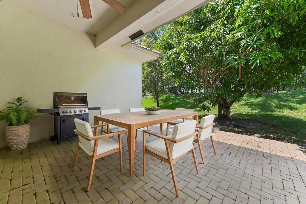 2464 Sailfish Cove Drive West Palm Beach FL 33411