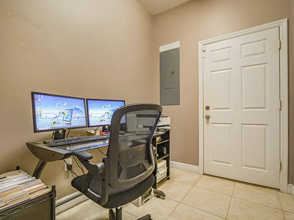 581 SW Grove Avenue Port St Lucie FL 34983