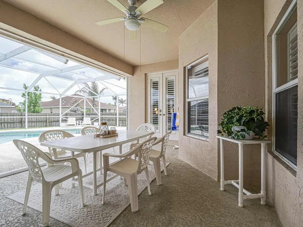 581 SW Grove Avenue Port St Lucie FL 34983