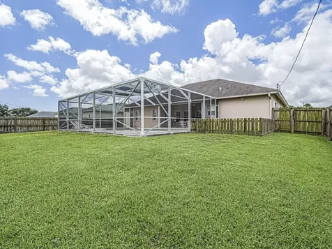 581 SW Grove Avenue Port St Lucie FL 34983