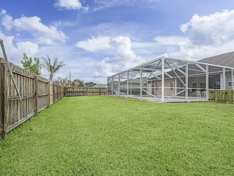 581 SW Grove Avenue Port St Lucie FL 34983