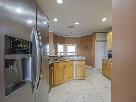 581 SW Grove Avenue Port St Lucie FL 34983