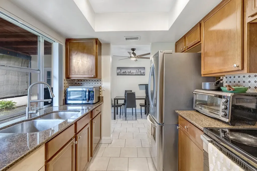 2707 NW 53rd Street Fort Lauderdale FL 33309