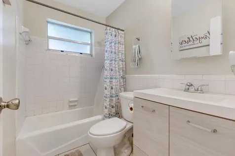 2707 NW 53rd Street Fort Lauderdale FL 33309