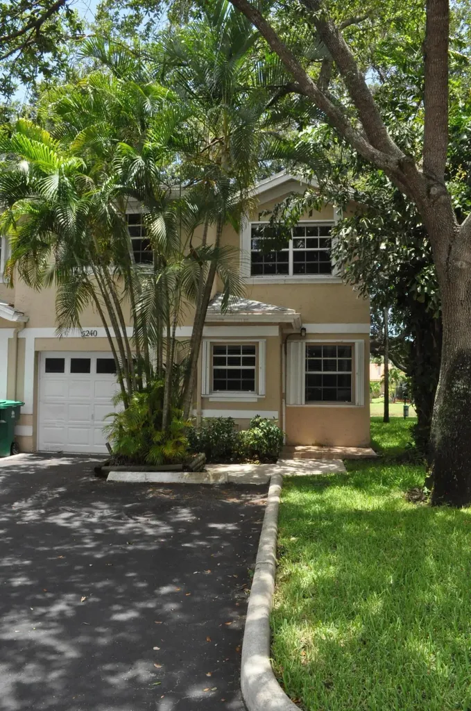 5240 SW 121st Avenue Cooper City FL 33330
