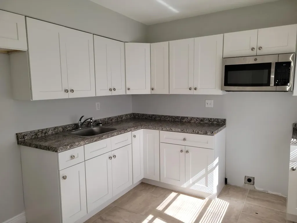 651 NE 46 Th Oakland Park FL 33334