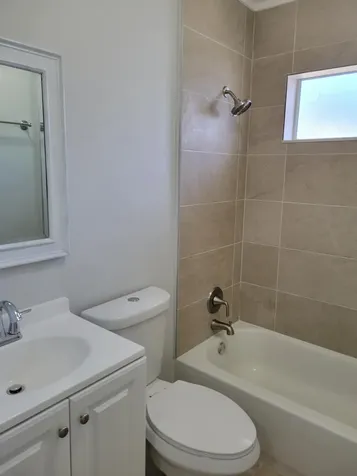 651 NE 46 Th Oakland Park FL 33334