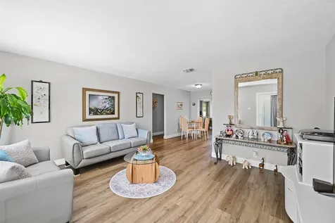 5711 NW 84th Terrace Tamarac FL 33321