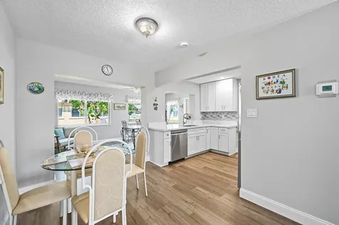5711 NW 84th Terrace Tamarac FL 33321