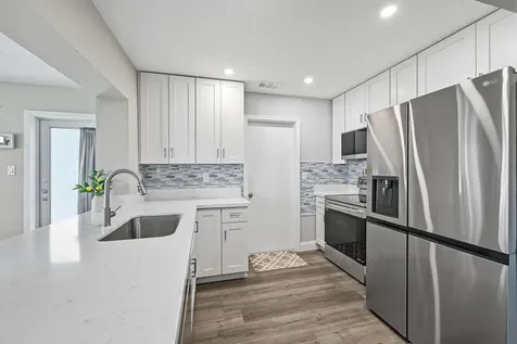 5711 NW 84th Terrace Tamarac FL 33321