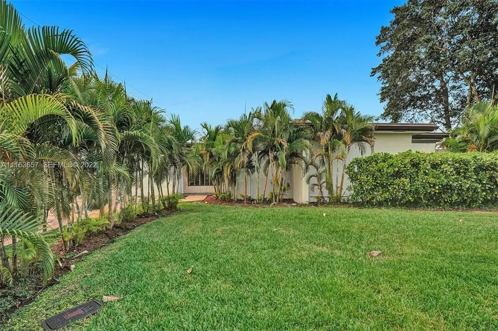 4808 Queen Palm Lane Tamarac FL 33319