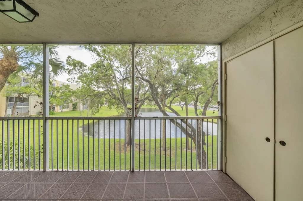 3361 NW 47th Terrace Lauderdale Lakes FL 33319