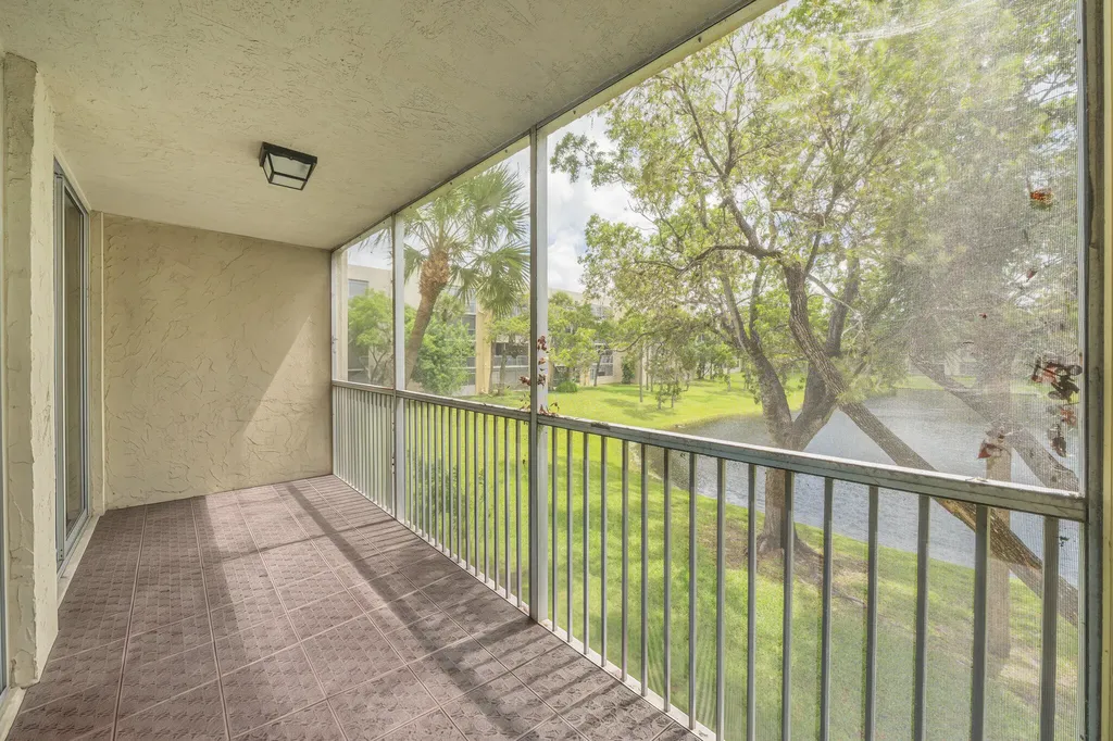 3361 NW 47th Terrace Lauderdale Lakes FL 33319