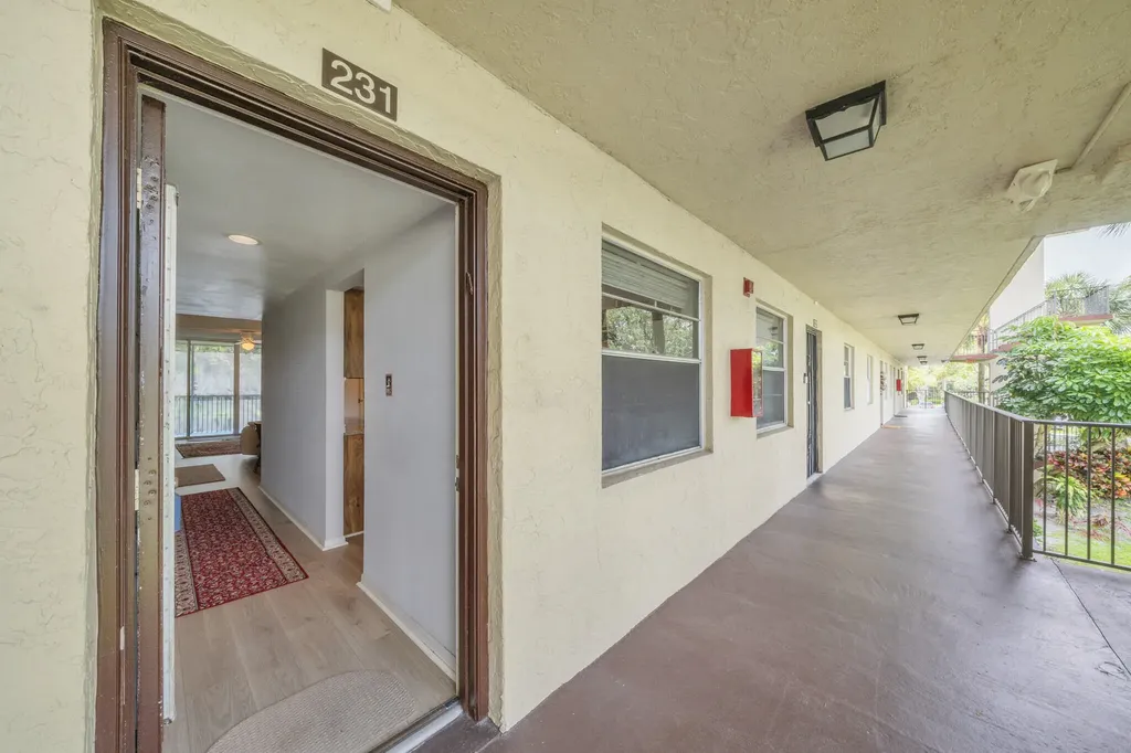 3361 NW 47th Terrace Lauderdale Lakes FL 33319