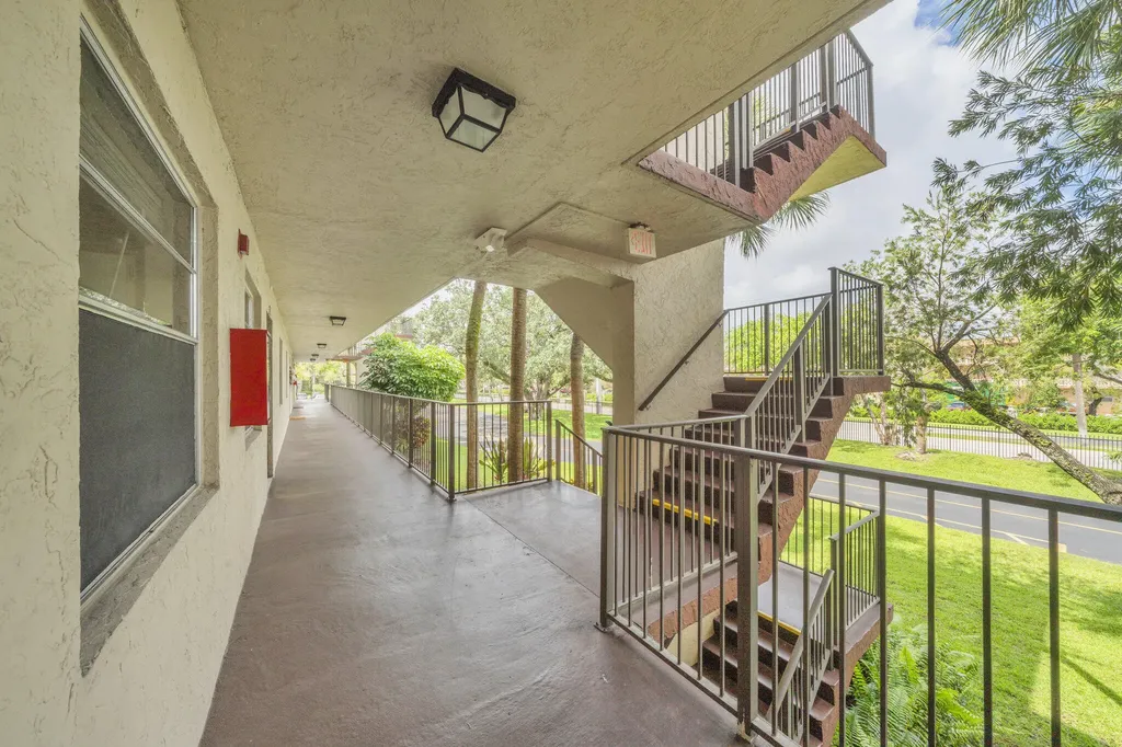 3361 NW 47th Terrace Lauderdale Lakes FL 33319