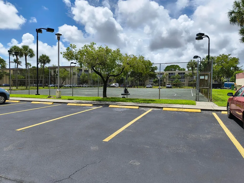 3361 NW 47th Terrace Lauderdale Lakes FL 33319
