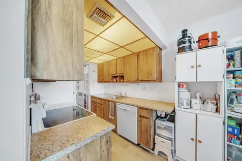 3361 NW 47th Terrace Lauderdale Lakes FL 33319