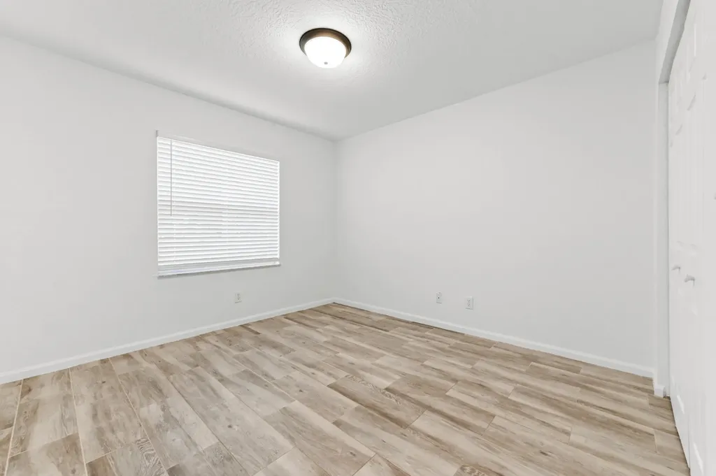 5606 NW 109th Way Coral Springs FL 33076