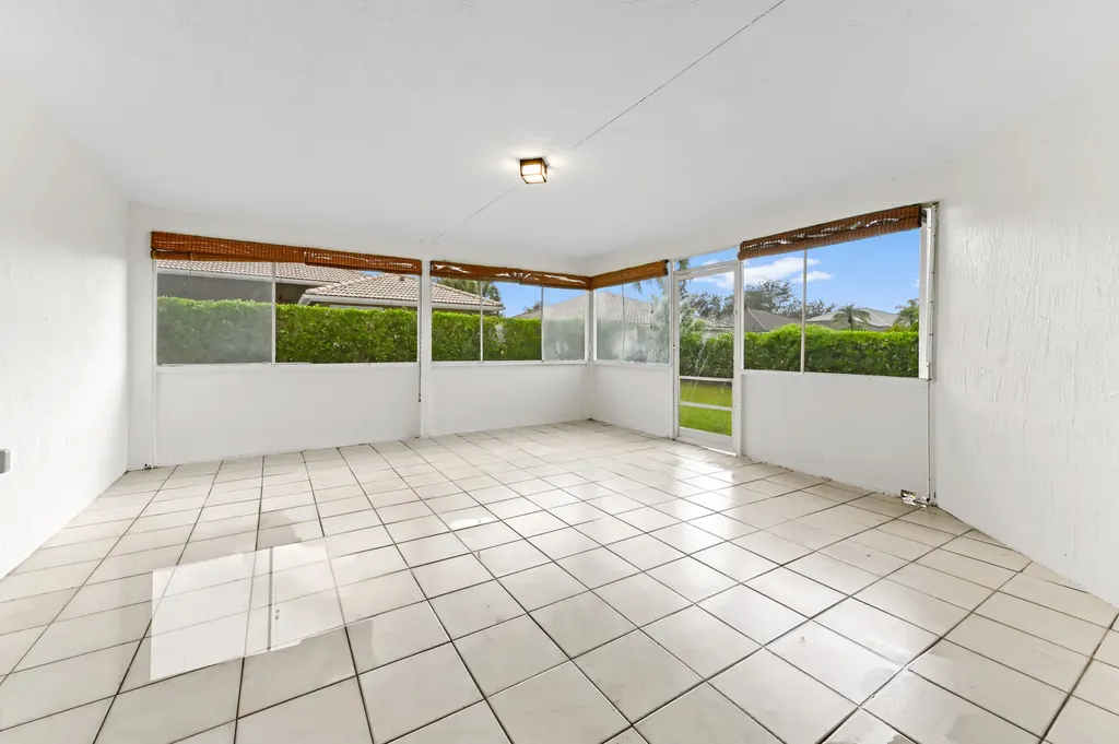 5606 NW 109th Way Coral Springs FL 33076